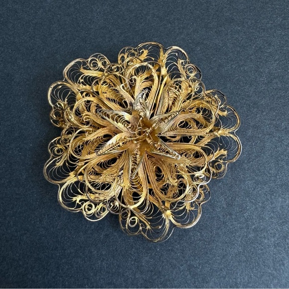 Vintage Sterling Silver Filigree Brooch Large Flower Pin Spun Silver - Picture 9 of 10